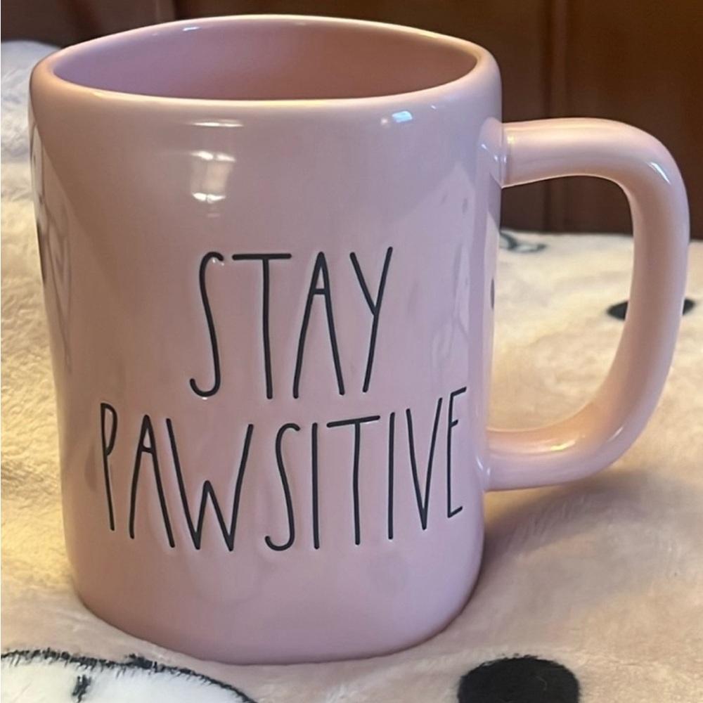 RAE DUNN ’STAY PAWSITIVE’ PINK GLAZED MUG NWOT